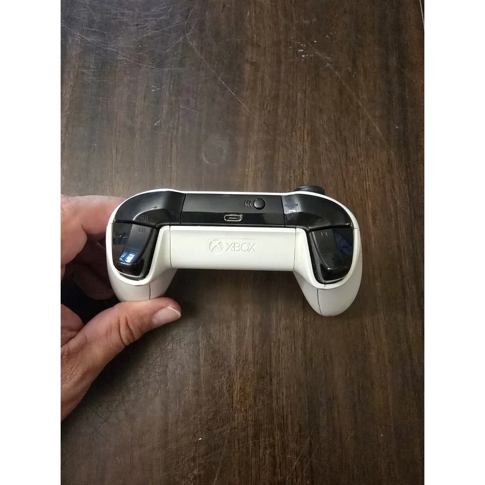 Microsoft Xbox Wireless Controller White MPN 1914 for Xbox Series X|S, One